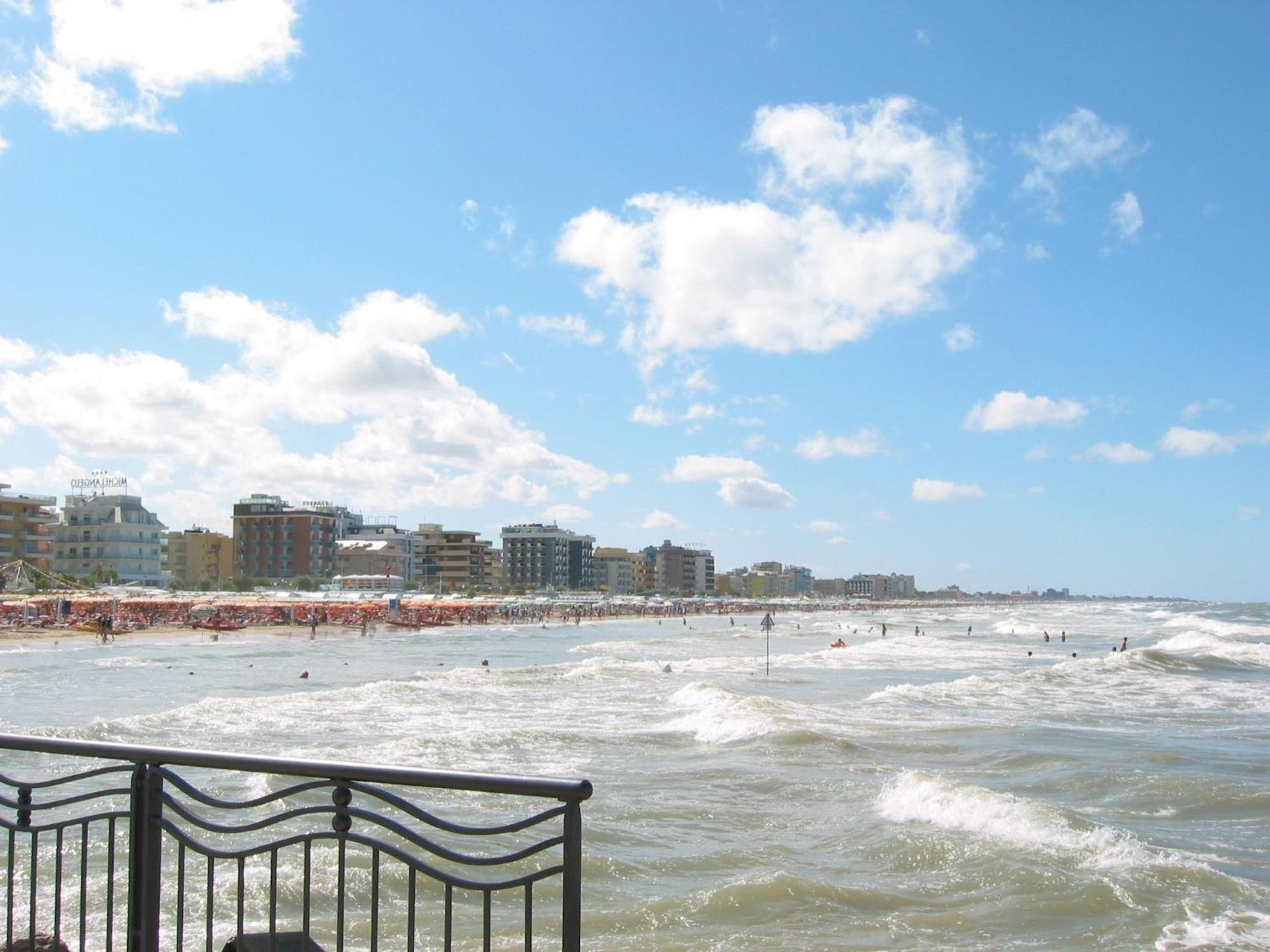 Hotel Nives Riccione Exterior photo